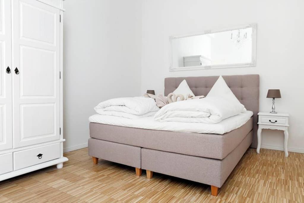 Sc 06 By Rockchair Apartments L Superhost Status L 4 Bedrooms Boxspringbeds 2 Bathrooms Balcony Elevator - Cozy Family & Business Flair Welcomes You! Berlin Eksteriør billede