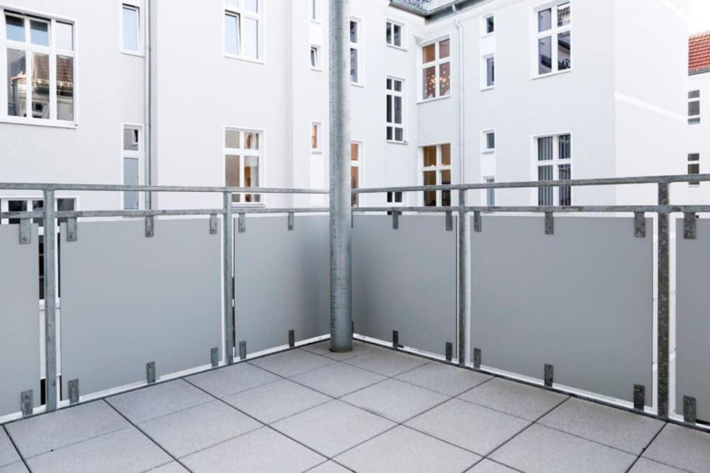 Sc 06 By Rockchair Apartments L Superhost Status L 4 Bedrooms Boxspringbeds 2 Bathrooms Balcony Elevator - Cozy Family & Business Flair Welcomes You! Berlin Eksteriør billede