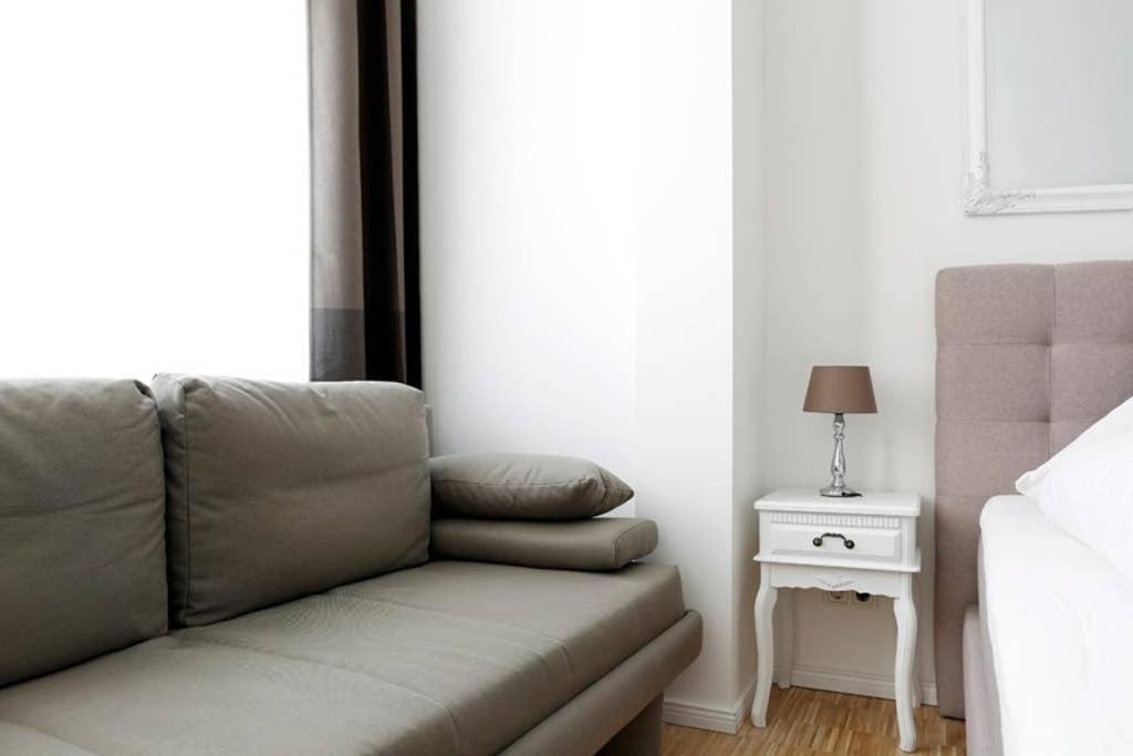 Sc 06 By Rockchair Apartments L Superhost Status L 4 Bedrooms Boxspringbeds 2 Bathrooms Balcony Elevator - Cozy Family & Business Flair Welcomes You! Berlin Eksteriør billede